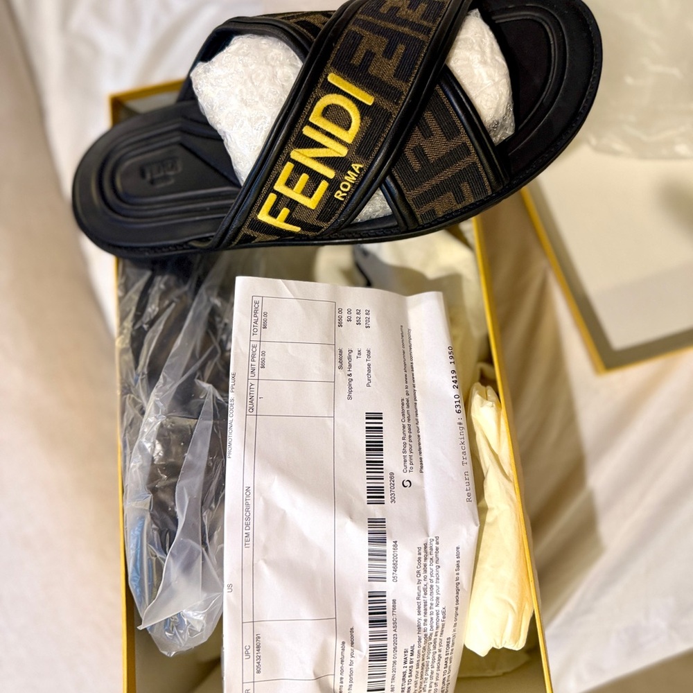 Fendi Black and Brown Logo Slides - Picture 4 of 6